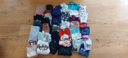 43-Teiliges Kinderkleider Paket, Grösse 122