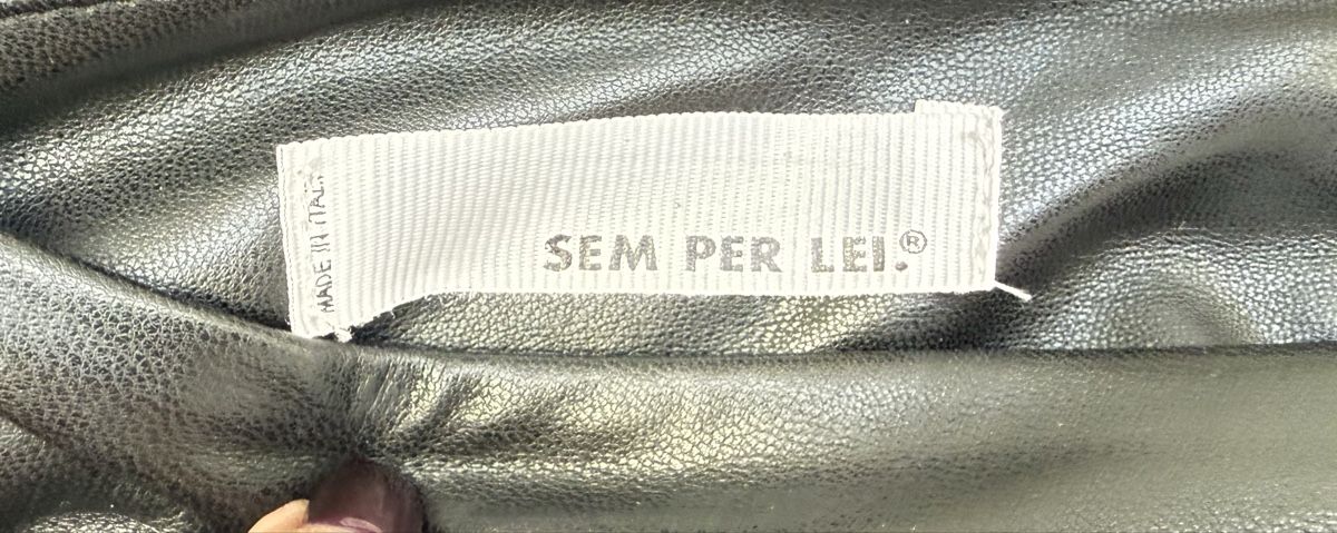 Gonne: Schwarzer Kunstlederrock von Sem per Lei - Grösse 44/46 – Usato da Islikon venduto da Julies_wardrobe 3
