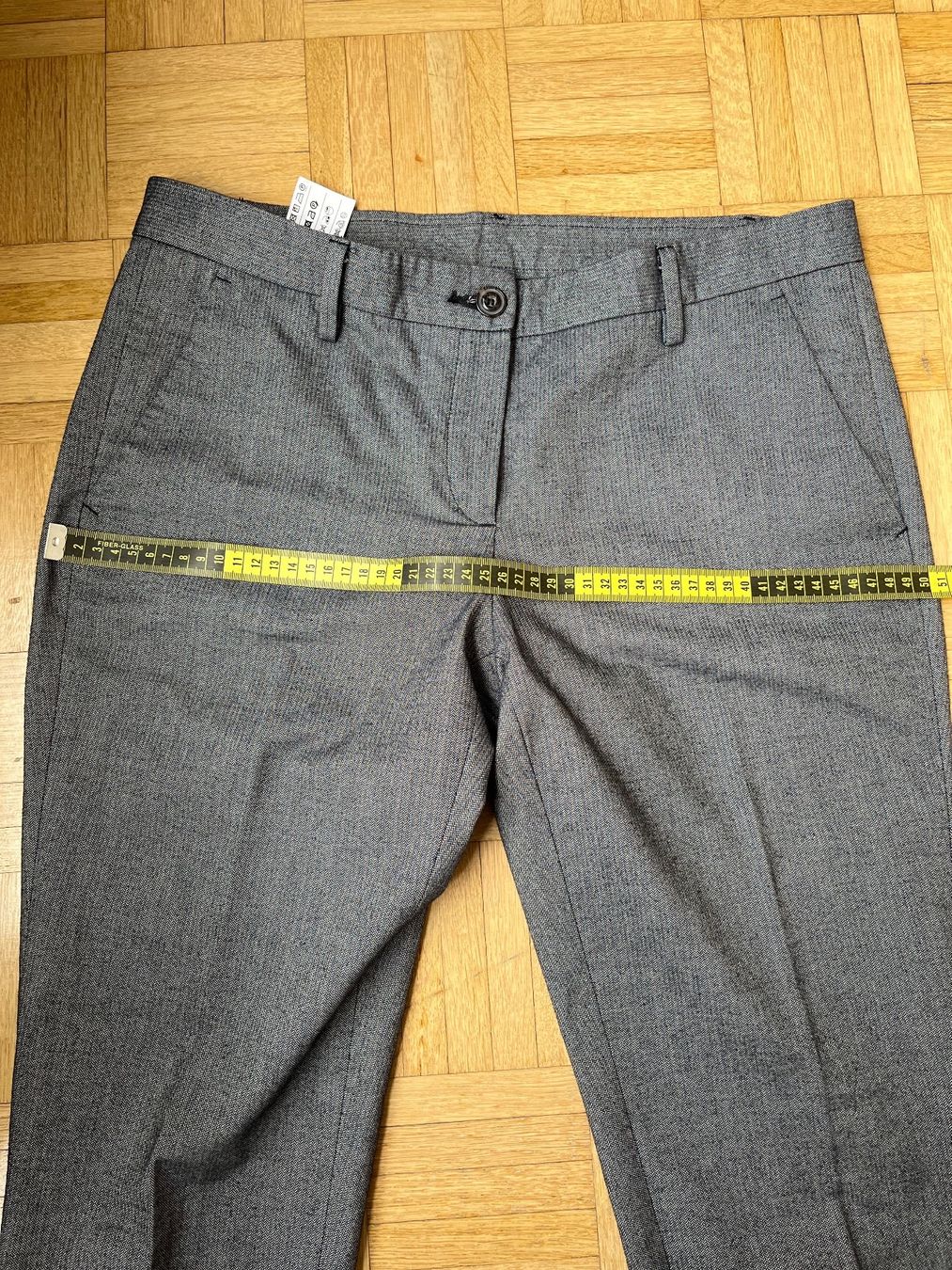 Benetton Pantaloni: New pants Benetton size S/M – Nuovo (secondo la descrizione) da Chêne-Bougeries venduto da Seetooyoo 5