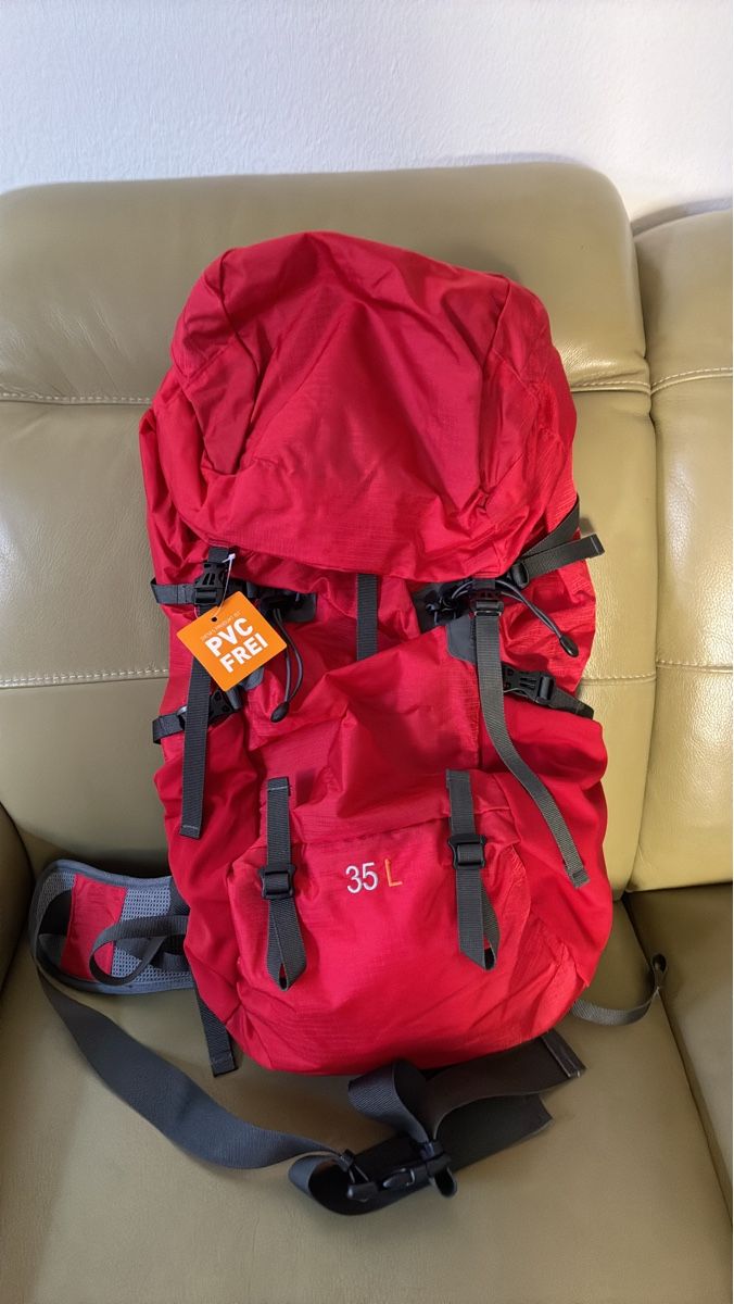 Sacs à dos: Sac à dos rouge 35L neuf – Neuf avec emballage d'origine à Lausanne par Famary