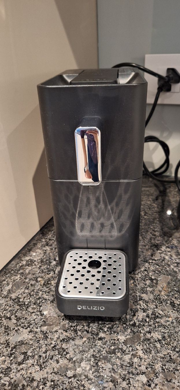 Delizio Macchine per caffè & Macchine per espresso: Delizio Kaffeemaschine – Usato da Näfels venduto da Speedyy88