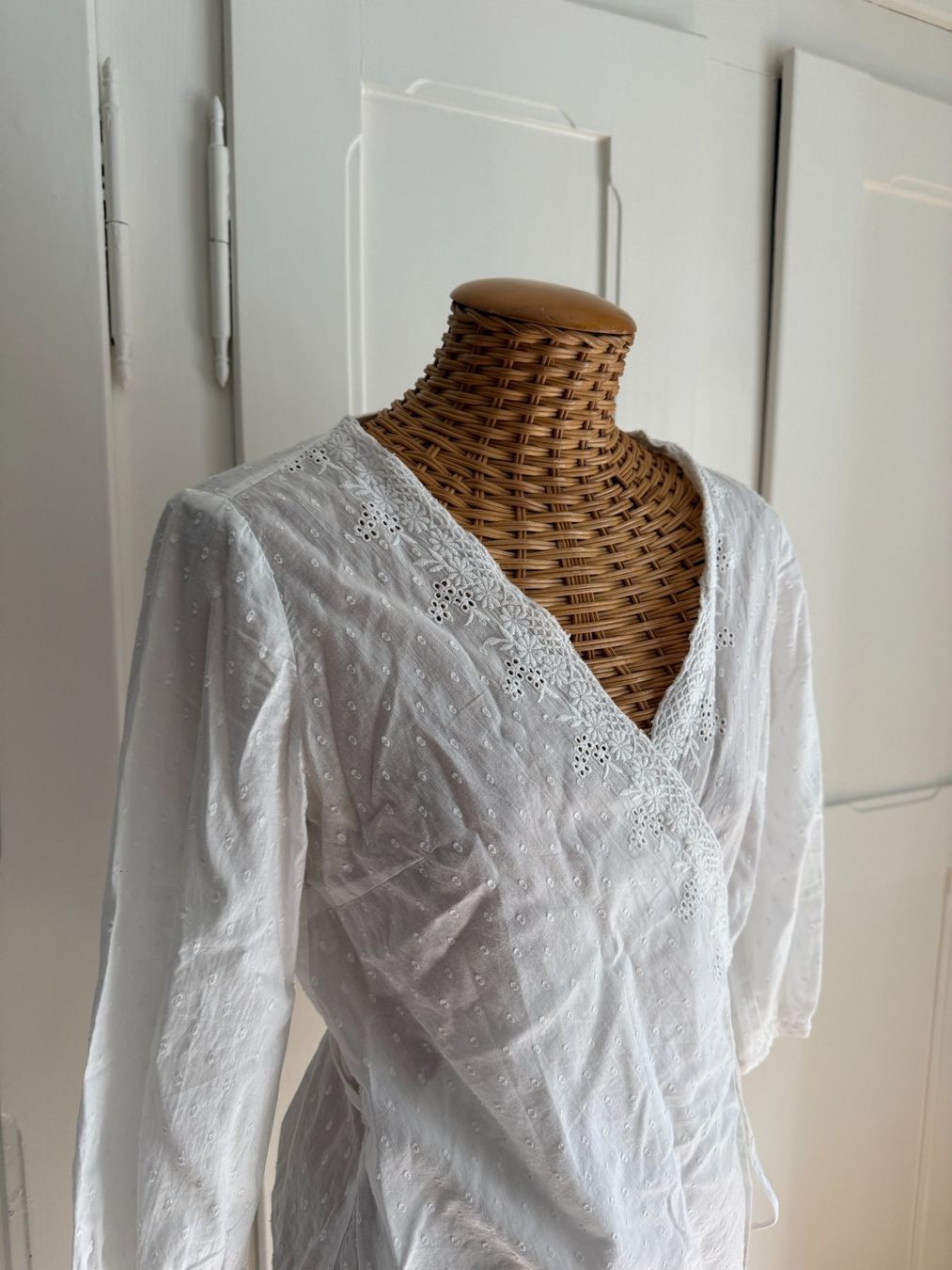 Mango Camicette: MANGO - Wickelbluse weiss S – Usato da Zürich venduto da Diazaio 1