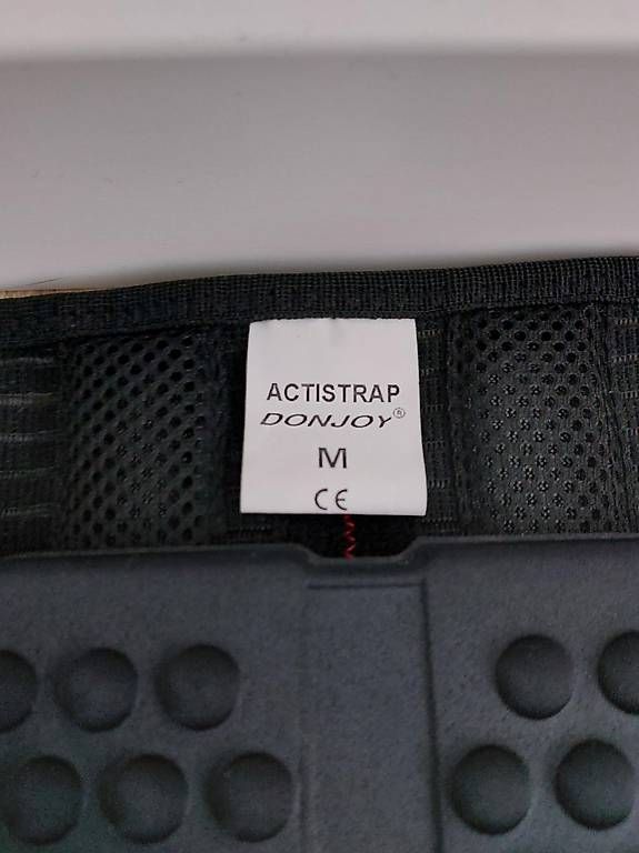 Medizinische Geräte: Donjoy ActiStrap+ LWS Stützgürtel (Grösse M) – Gebraucht aus Oberengstringen von dnzklm 1