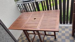 Table de jardin pliable avec 4 chaises