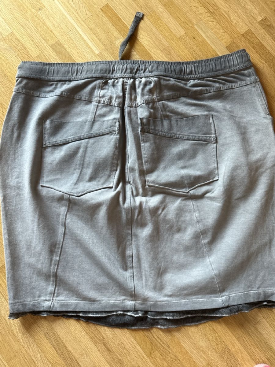 Gonne: Jeans Rock Sommer Damen Baumwolle Elastan 44 46 – Usato da Oberwil BL venduto da moneymaker1 2