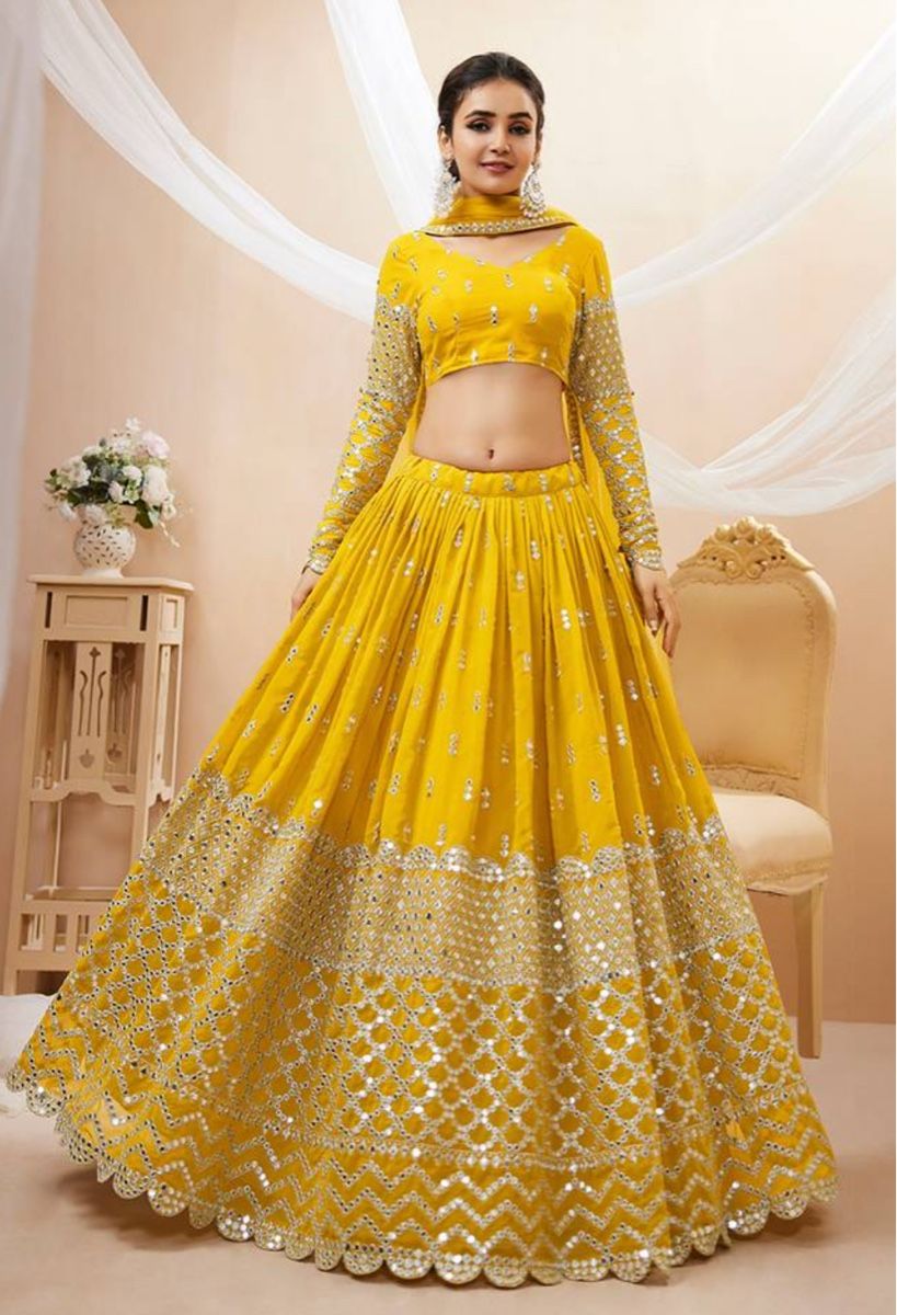 Vestiti: Yellow Georgette Embroidered Lehenga Set – Nuovo (secondo la descrizione) da Bulle venduto da pra_c9c8