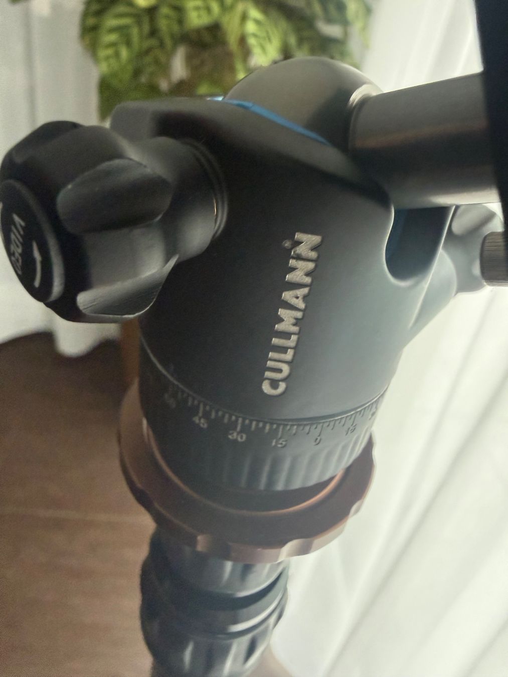 Trépieds & Accessoires: Carbon Stativ 3 Legged Thing X1.1 Brian Evolution 2 + Cullma – D'occasion à Hellbühl par Rodgers67 4