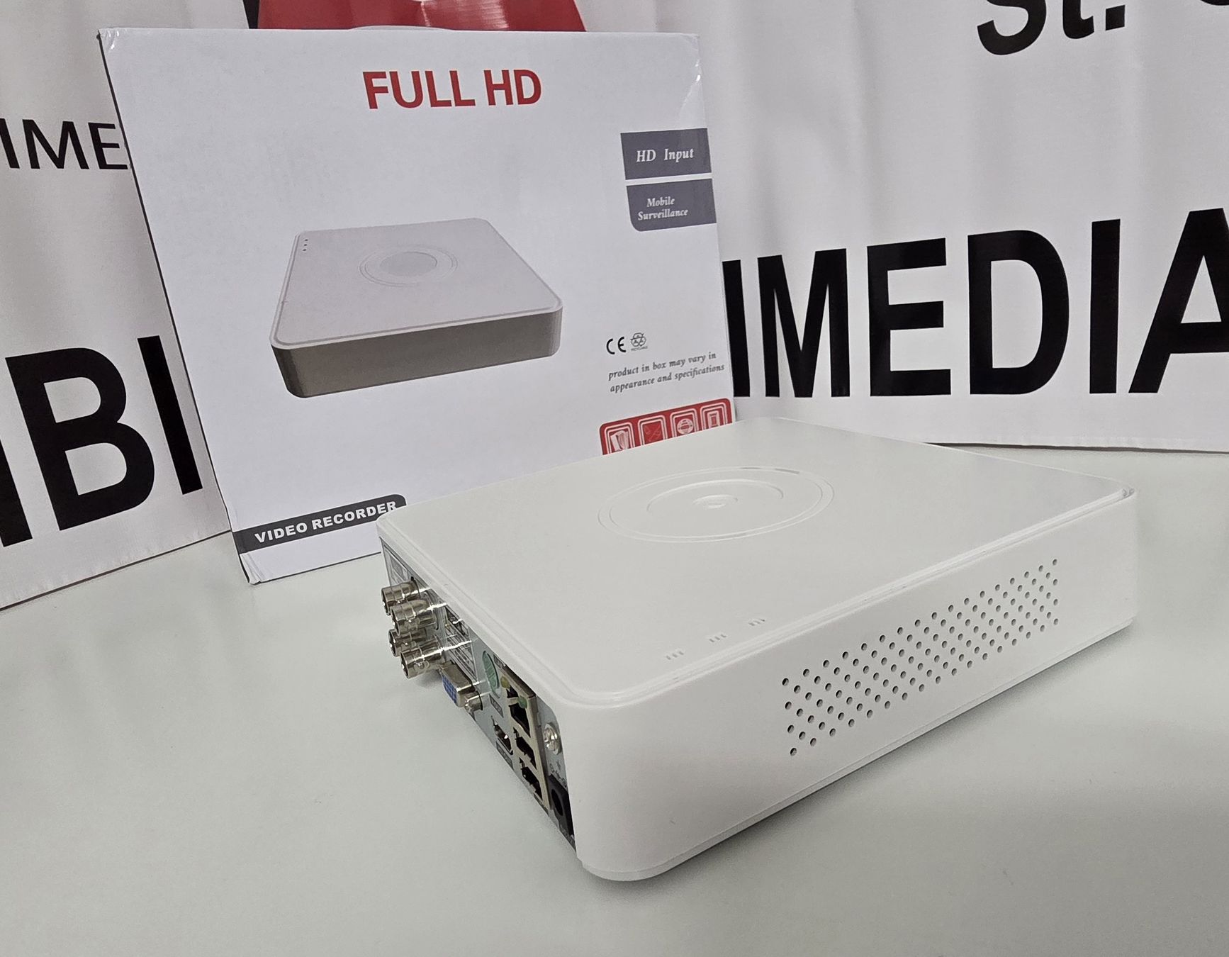 Alarmanlagen: Überwachungskamera Videorecorder – Neu und originalverpackt aus St Gallen von FMAccess 3