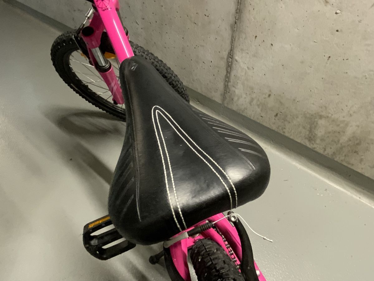 Specialized Biciclette: Fahrrad, SPECIALIZED, Mädchen, PINK! – Usato da Stäfa venduto da sylla73 7