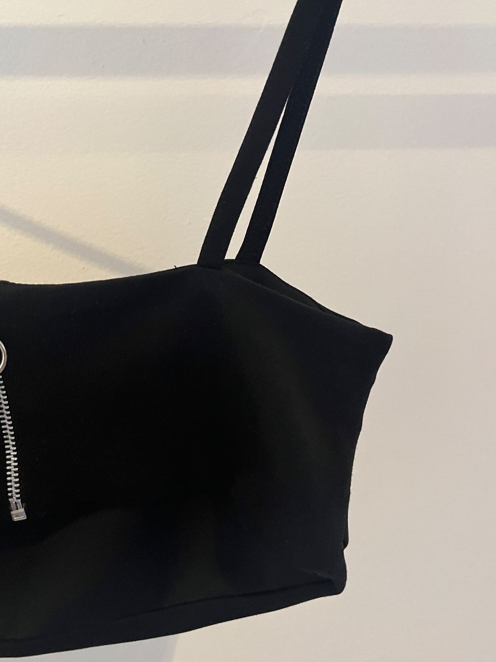 Zara Top: Top à bretelles, noir – Usato da Savagnier venduto da taianab 6