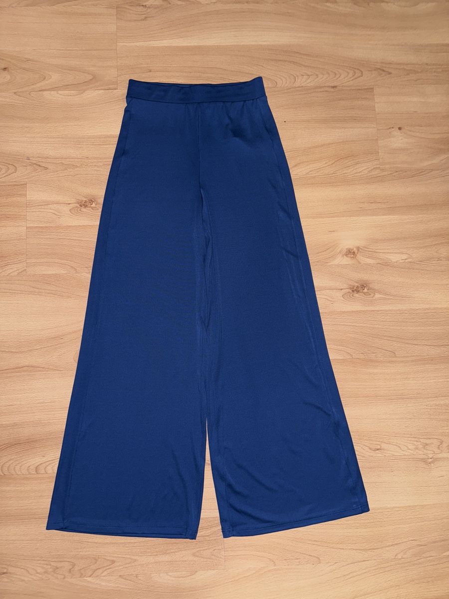 Bershka Hosen: Bershka Hose Gr. XS – Neu (gemäss Beschreibung) aus Rotkreuz von tha_lb6g