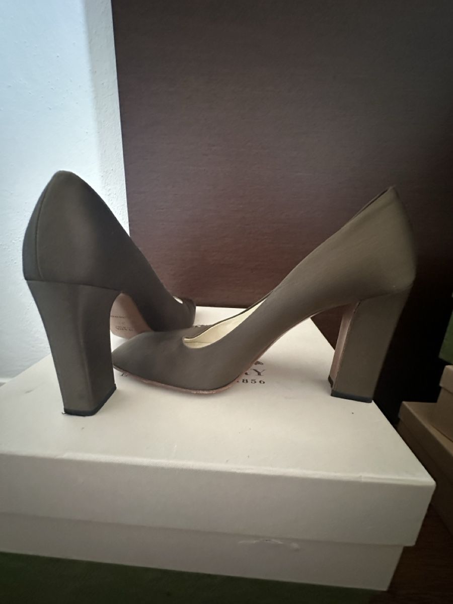 Prada Damenschuhe: Prada Satin Pumps Grün Gr. 39 , Blockabsatz – Gebraucht aus Jonen von dibbern
