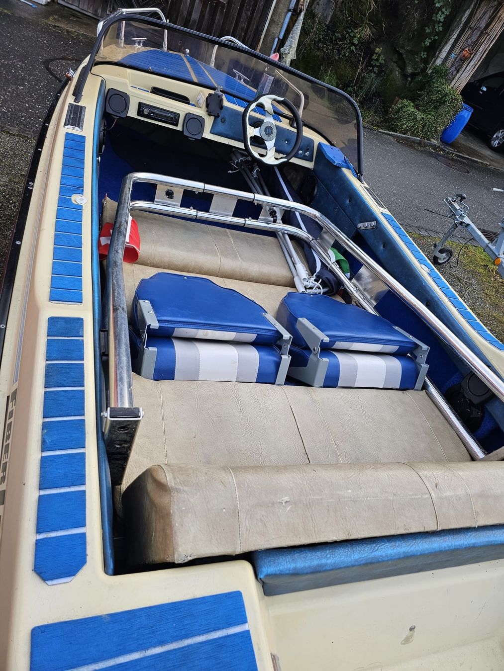 Fiberline Boote: Motorboot  – Gebraucht aus Teufenthal AG von _NO__STRESS_ 2