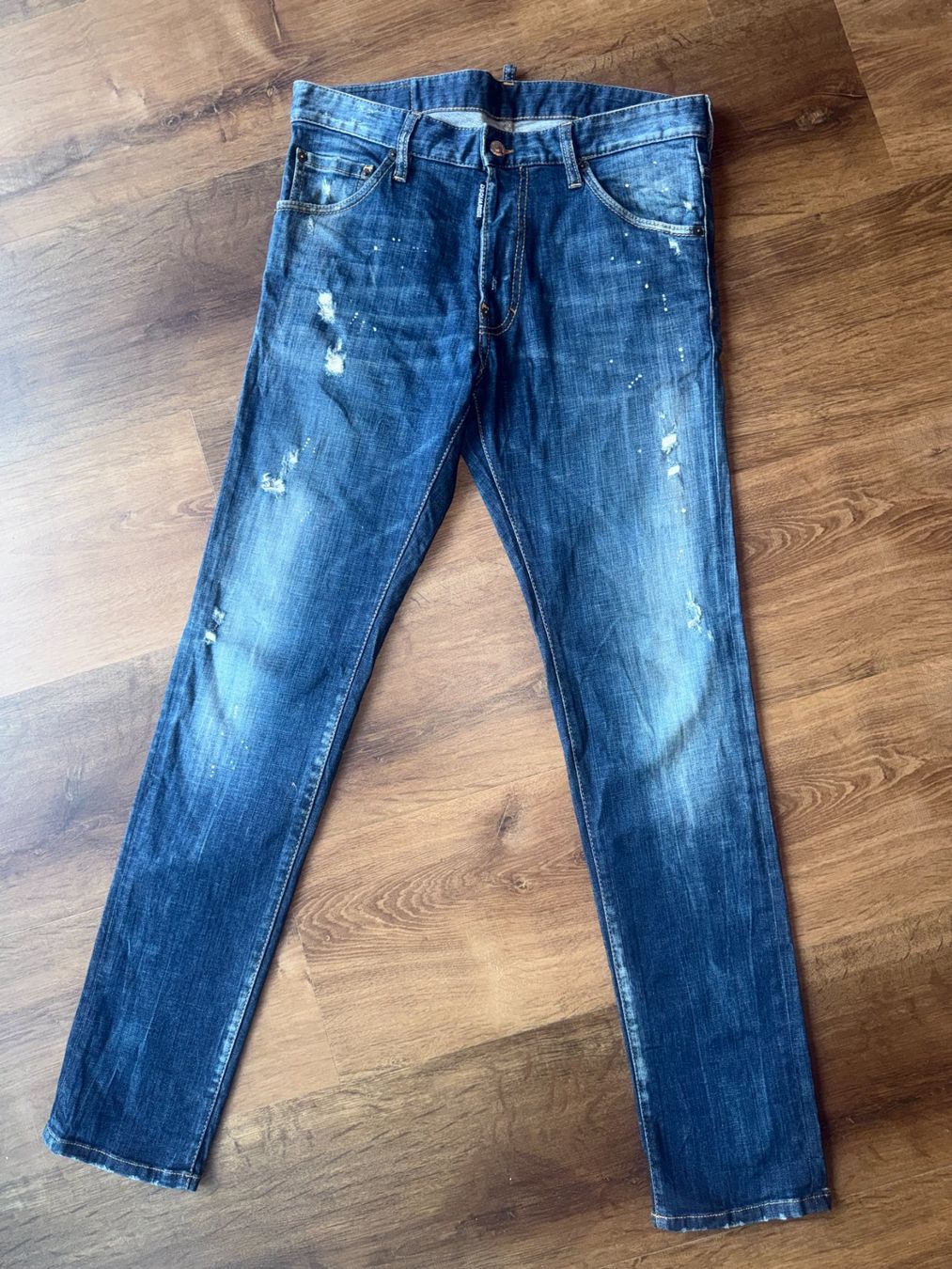 Dsquared2 Jeans: Jeans slim Dsquared2 - IT 46 – D'occasion à St-Sulpice VD par juhdu