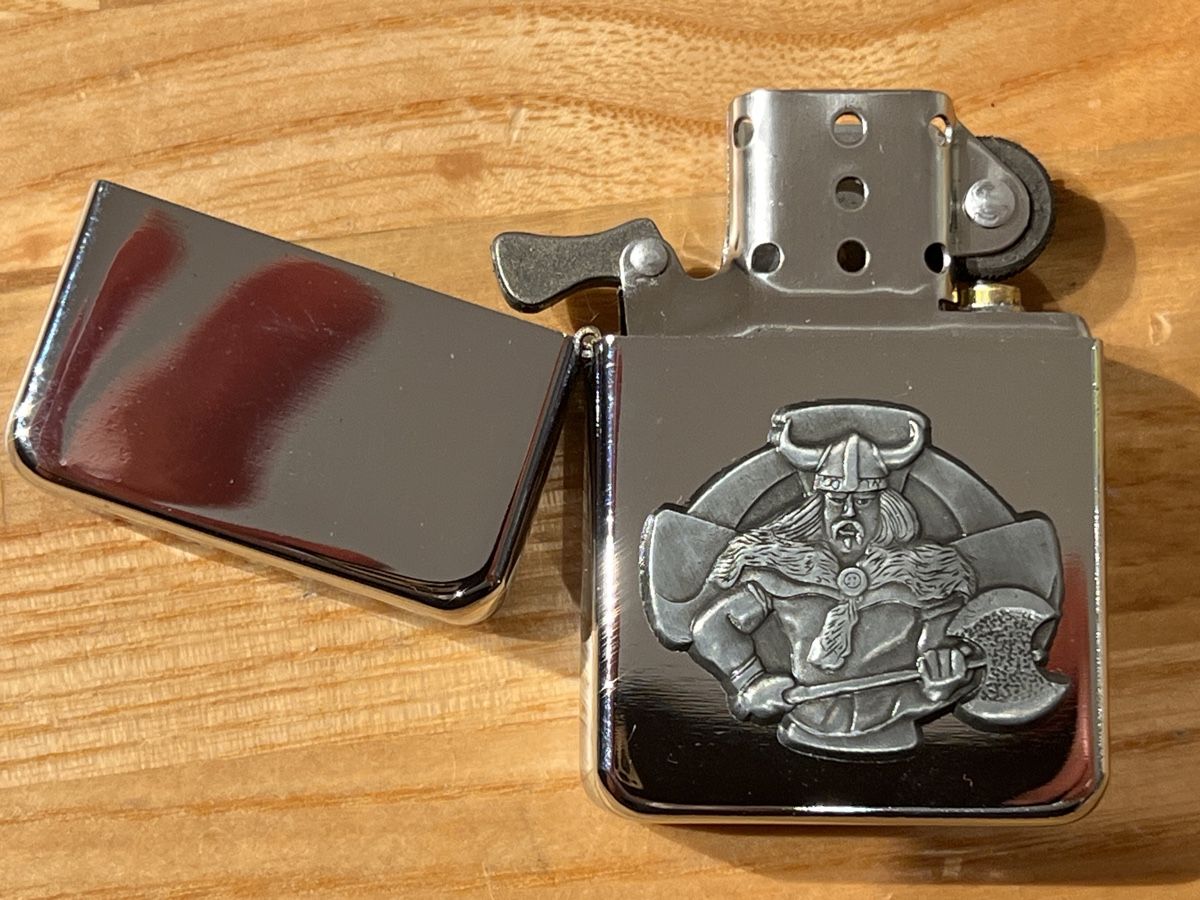 Accendini: Angel Feuerzeug Wikinger Motiv, – Nuovo e nell'imballaggio originale da Wettingen venduto da Kawasaki987 2