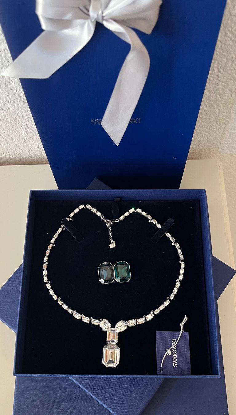 Swarovski Catenine: Swarovski Statement Kette limitiert, & original verpackt – Nuovo e nell'imballaggio originale da Kirchleerau venduto da Piroska05 6