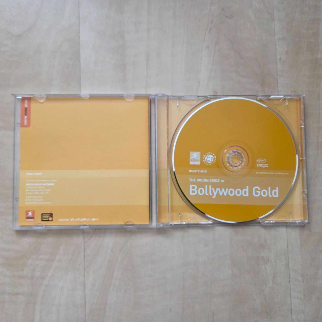 CD: The rough Guide to Bollywood Gold – Usato da Zug venduto da Sunshine_113 1