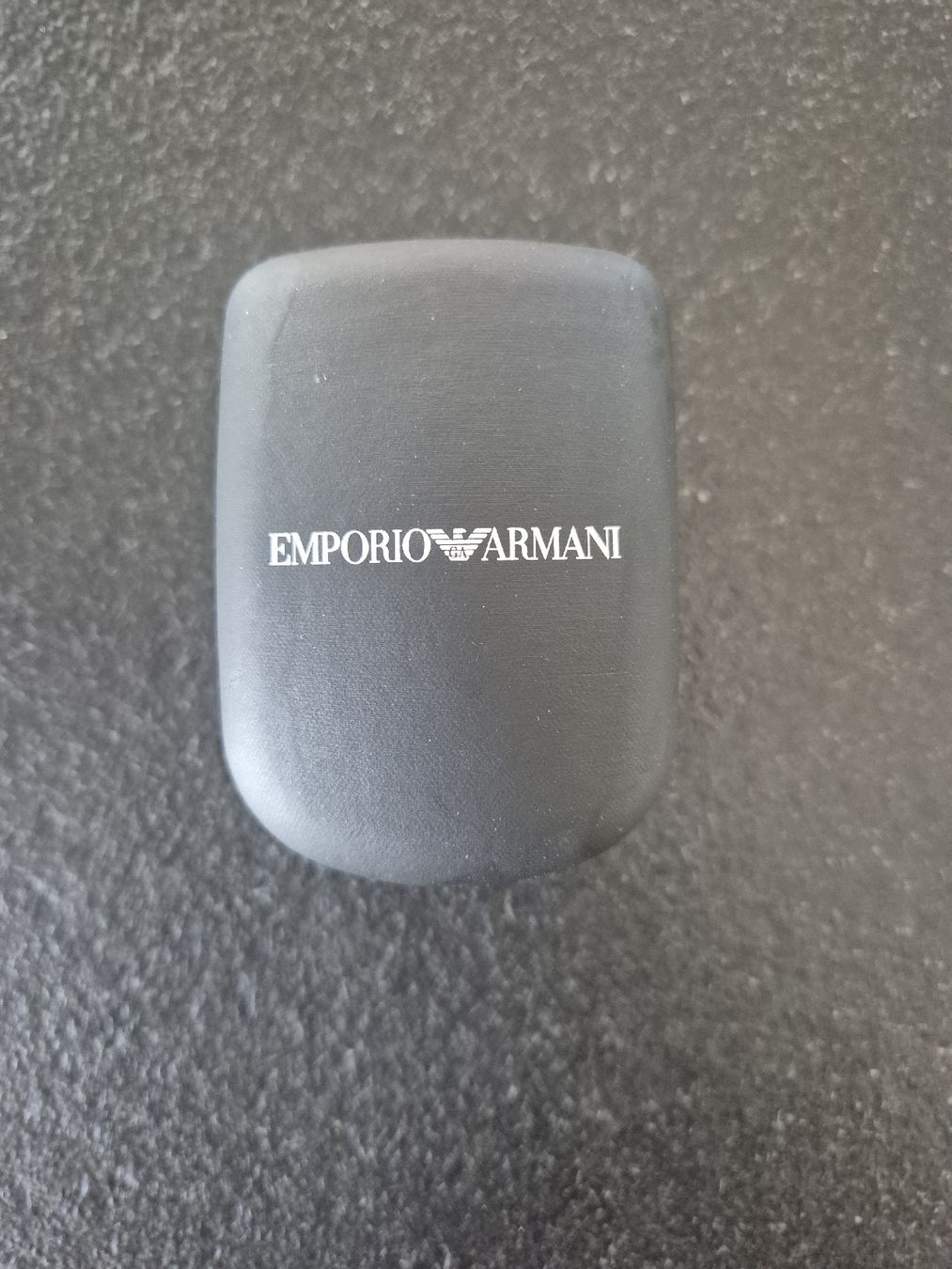 Armani Uhren: Armani Uhr mit Originalverpackung – Gebraucht aus Wünnewil von Kev-G 4