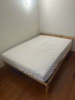 Doppelbett aus Holz mit Lattenrost gebraucht (ohne Matratze)