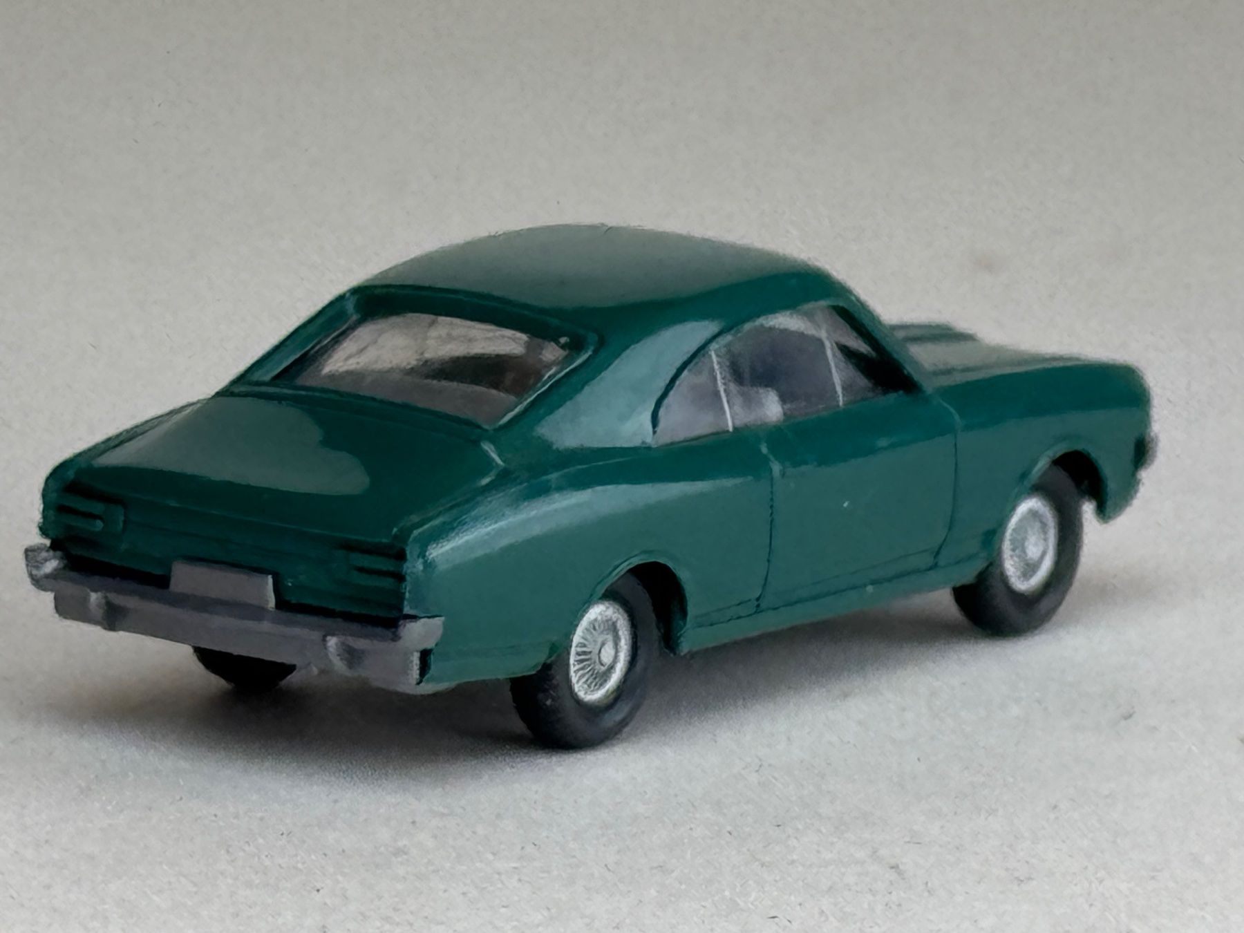 Wiking Modellini d'auto: Opel Commodore Coupe patinagrün BP 84 – Usato da Elm venduto da Wikmtz 1