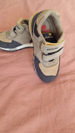 sneaker