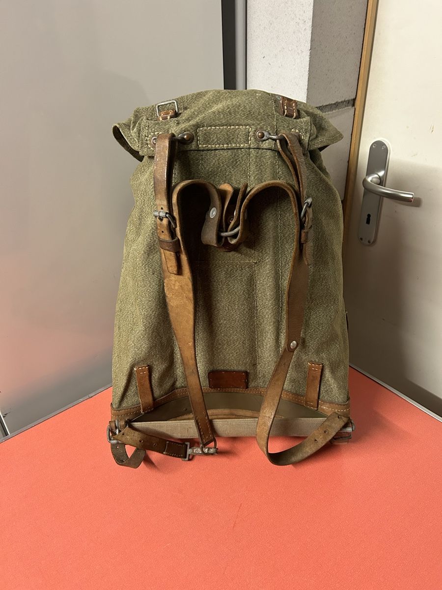 Schweizer Armee Rucksäcke: Armeerucksack, Schweizer Militär, Vintage! – Gebraucht aus Lanzenhäusern von vic63 3