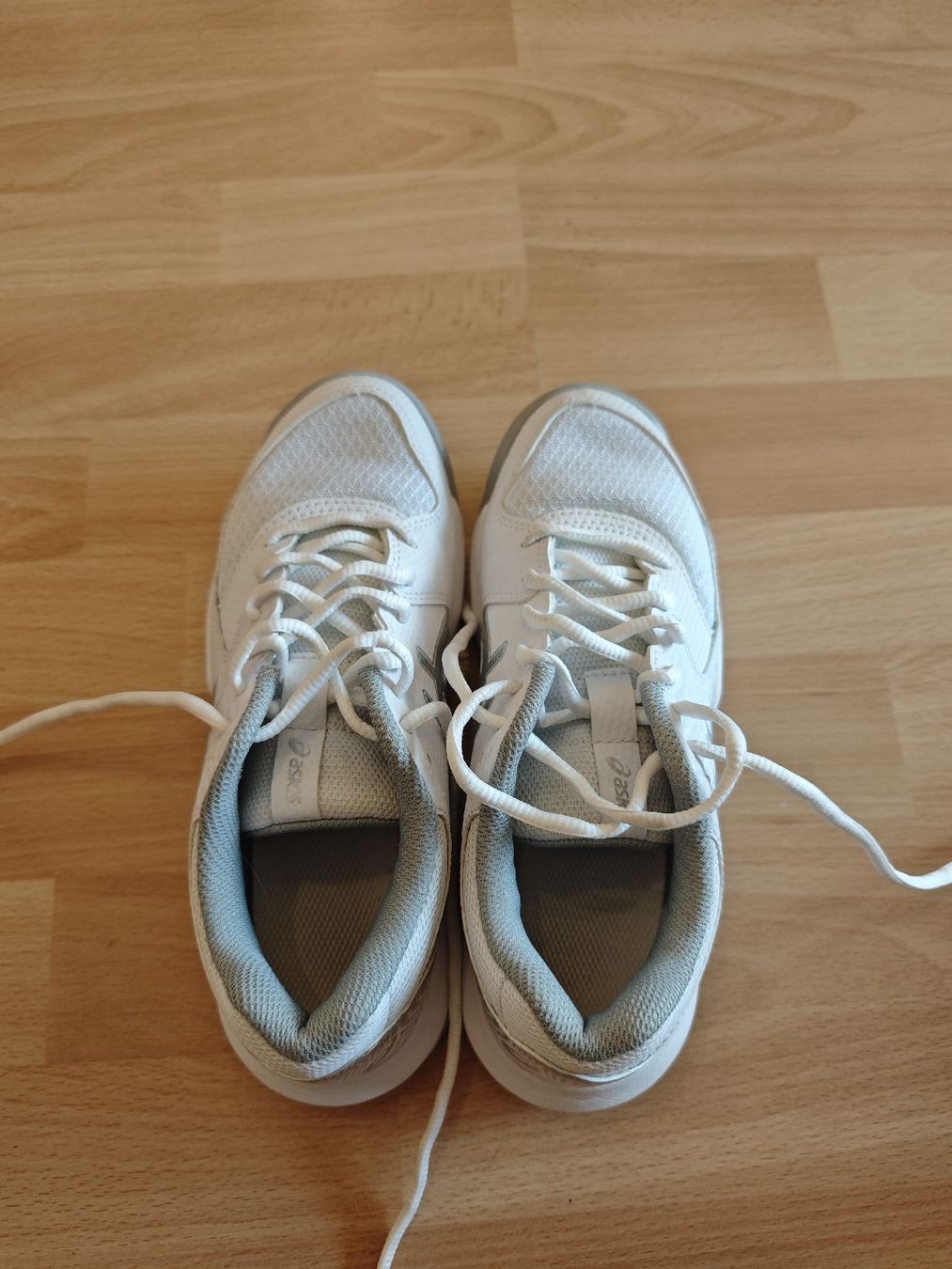 Asics Chaussures femmes: Asics tennis shoes size 36 – Neuf (Voir description) à Dübendorf par RedGreenBlue