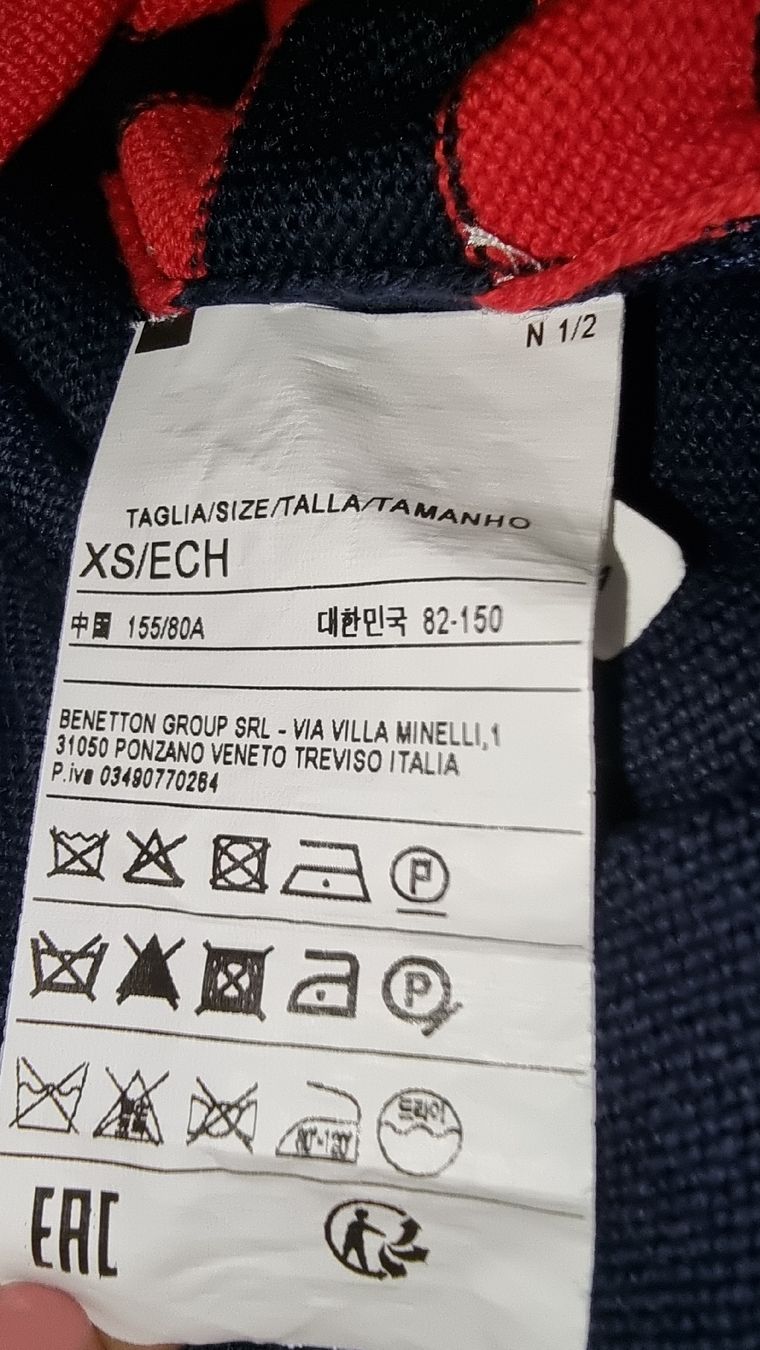 Benetton Pullover & Sweatshirts: Benetton Pullover XS gestreift bunt Herz neuwertig  – Gebraucht aus Wigoltingen von Zuckerfee84 3
