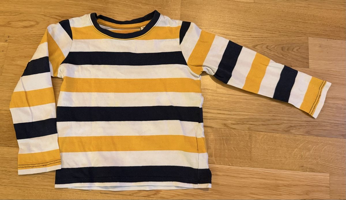 C&A Pullover & Sweatshirts: C&A - Pull rayé, taille 98 – Gebraucht aus Genève von valmath