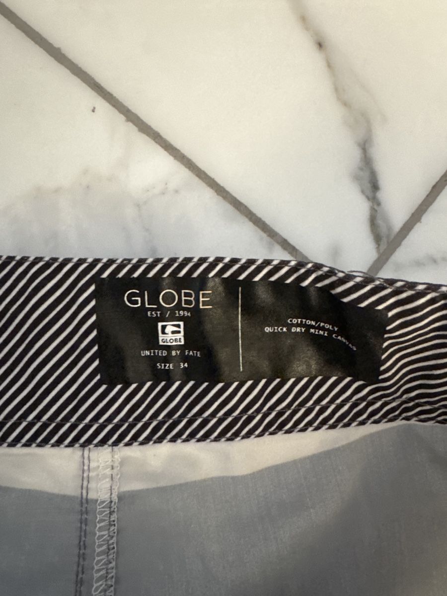 Costumi da bagno: Globe Badeshorts gestreift Gr. 34 – Usato da Sonnental venduto da sop_9scm 1