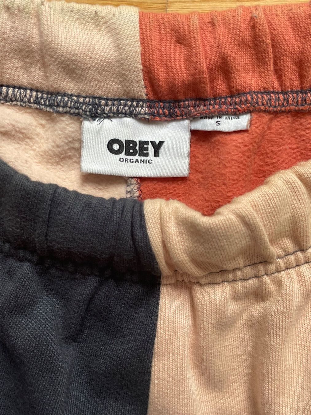 Obey Pantalons: Hose Patchwork OBEY farbig Grösse M guter Zustand – D'occasion à Basel par ste_p5z7 3