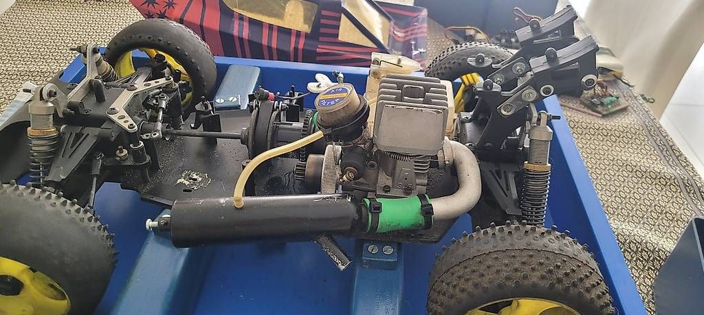 Modellautos: Modellauto mit Benzinmotor – Gebraucht aus Weinfelden von Balti64 3