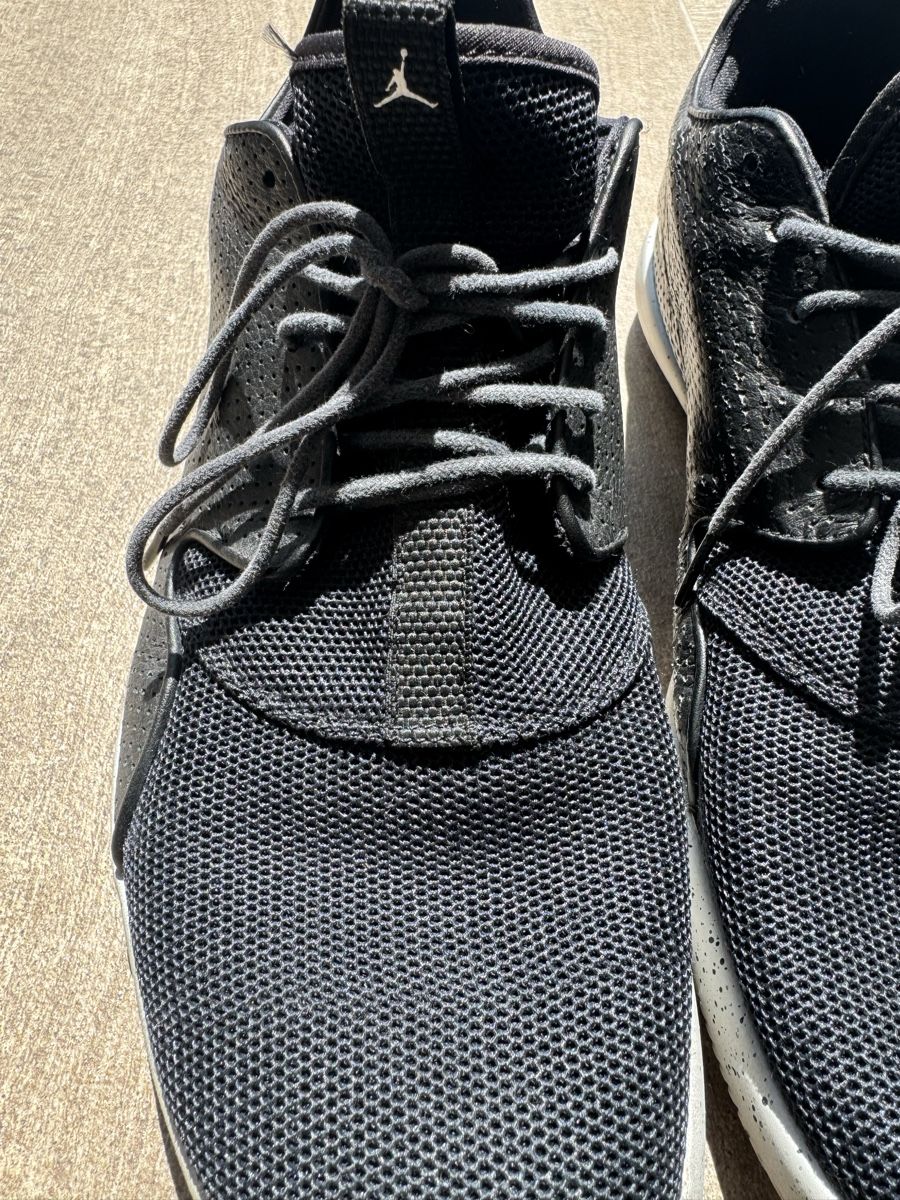 Jordan Herrenschuhe: Schwarze Jordan Turnschuhe, Gr. 45, gebraucht – Gebraucht aus Uster von ChSc_85 1