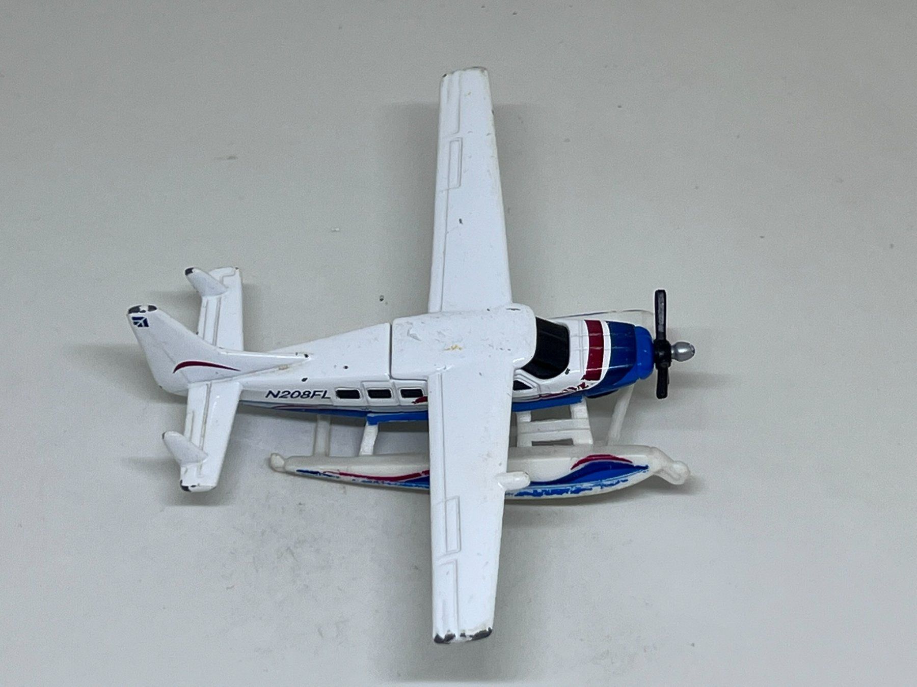 Matchbox Modellini d'auto: Matchbox Cessna Caravan – Usato da Wildegg venduto da LaaBoutique 1