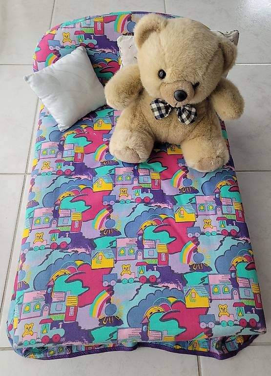 Spielzeuge: Kuscheltier- und Puppensofa – Gebraucht aus Oberuzwil von rtr_wp6m 1