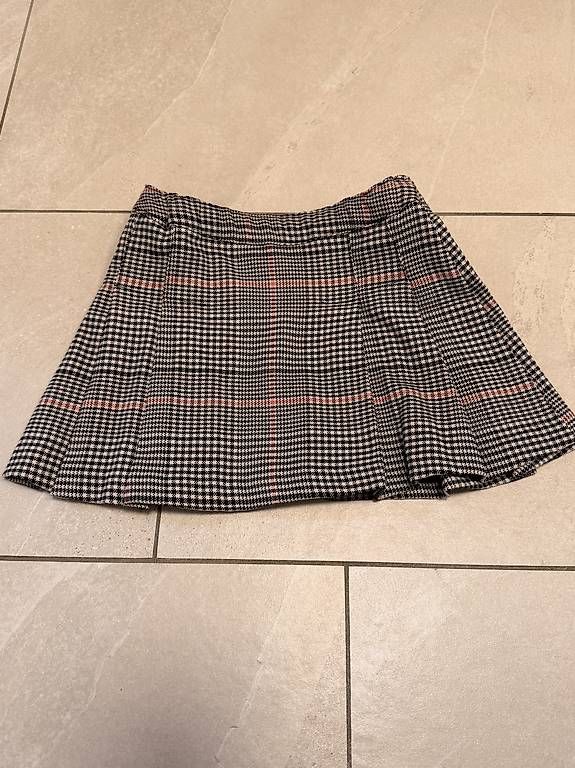 H&M Vestiti & Gonne: Mädchen Minirock, 92, kariert, neuwertig – Nuovo (secondo la descrizione) da Wilen b. Wil venduto da carpediem25 1