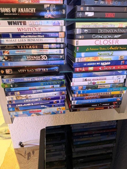 Tous les DVDs: DVD – D'occasion à Marly par El10 3