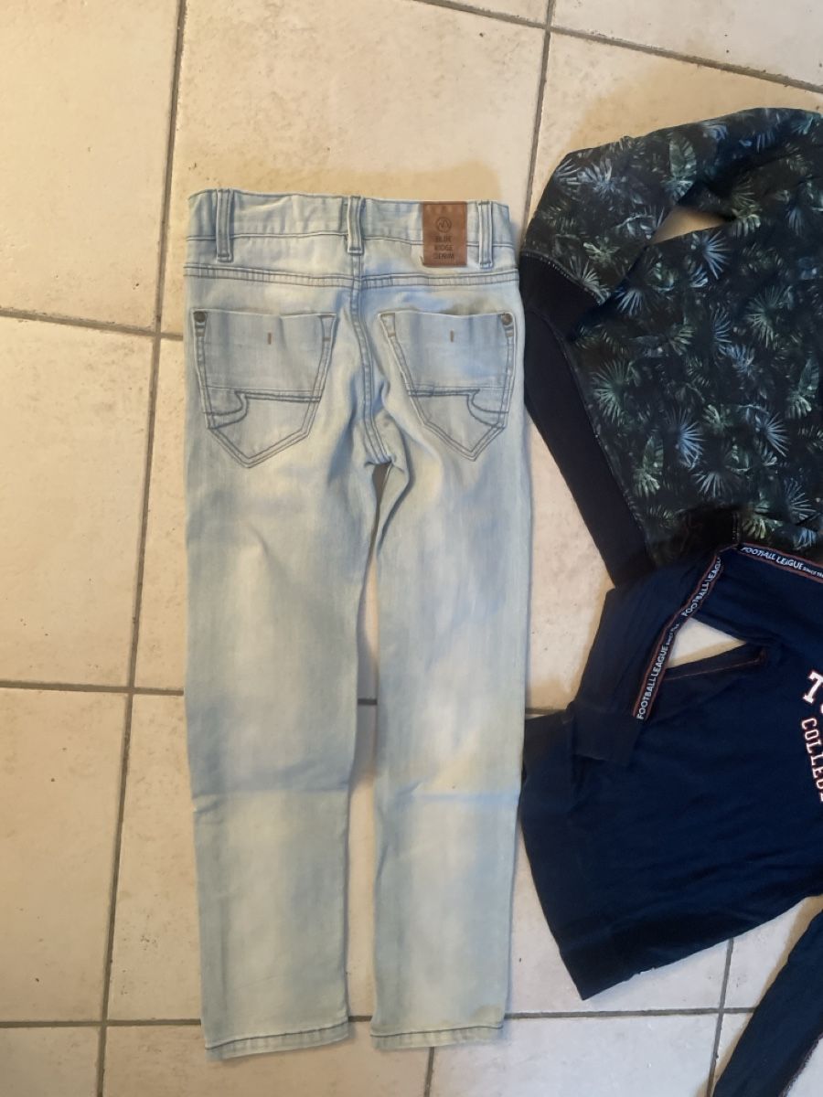 We Lotti & Set di vestiti: Cooles WE Kleiderpaket Gr. 134Top – Usato da Obergerlafingen venduto da cabo4 3