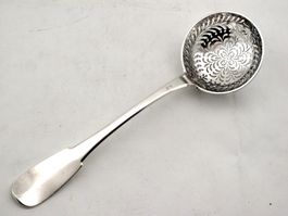 Cuillère saupoudrer France vers 1820 Zuckerstreuer Löffel