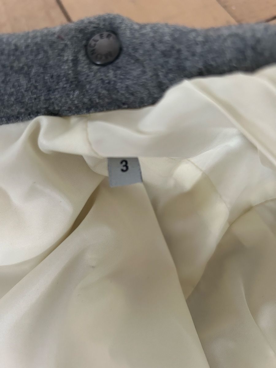 Moncler Giacche: Moncler Grey Puffer Jacket Men - Graue Daunenjacke – Nuovo (secondo la descrizione) da Zollikon venduto da la.rusca 6