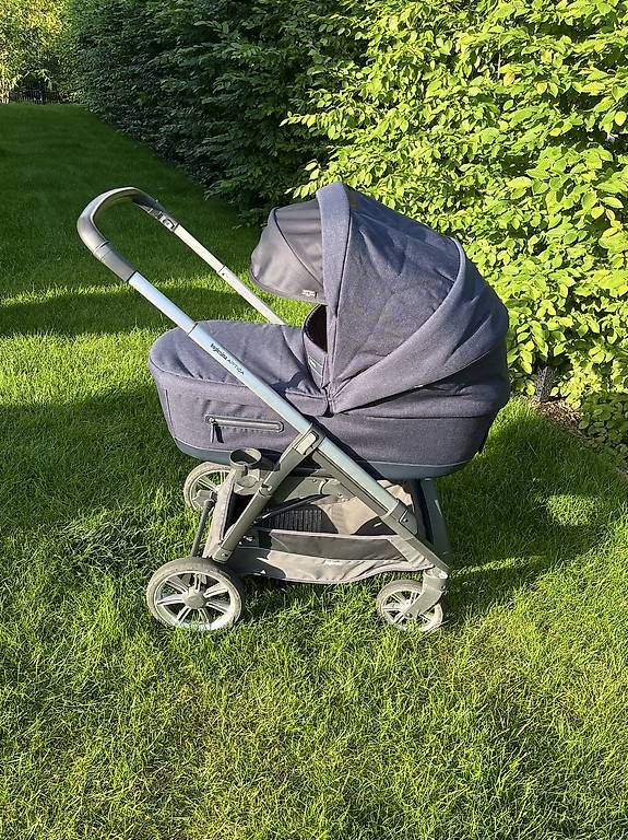Poussette: Inglesina Aptica Kinderwagen mit Wanne – D'occasion à Reinach BL par tkl_csl8 3