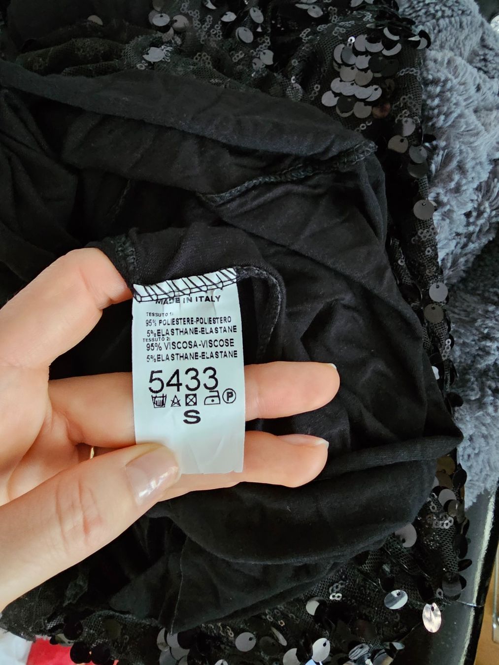 Tute: Overall mit Pailletten – Usato da Kriessern venduto da Bugggyyy 2