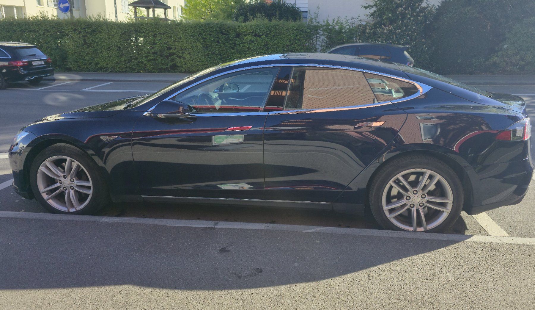 Tesla Automobili: Tesla Model S 85 - Battery Gut! – Usato da Stäfa venduto da pelleva 9