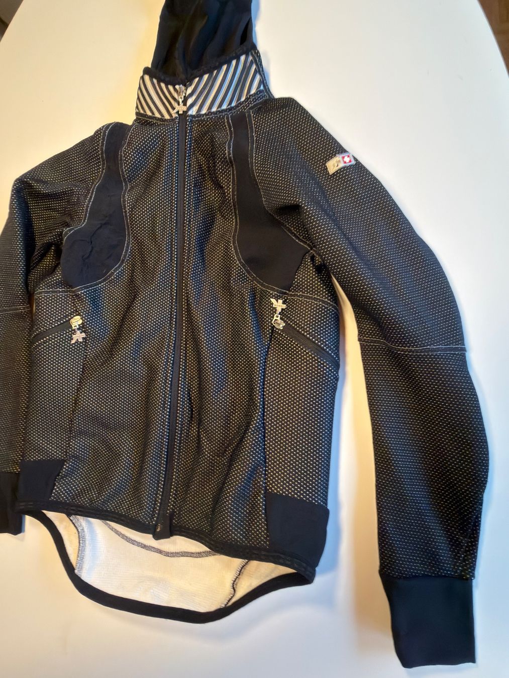 Assos Giacche: Assos Fugo thermal winter cycling jacket – Usato da Nyon venduto da tor_6gr5 2