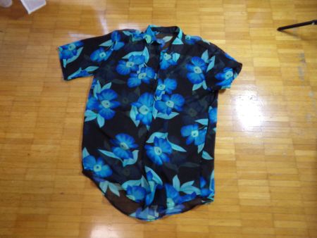 Damen Bluse schwarz mit Blumen durchsichtig  Gr. Ca L