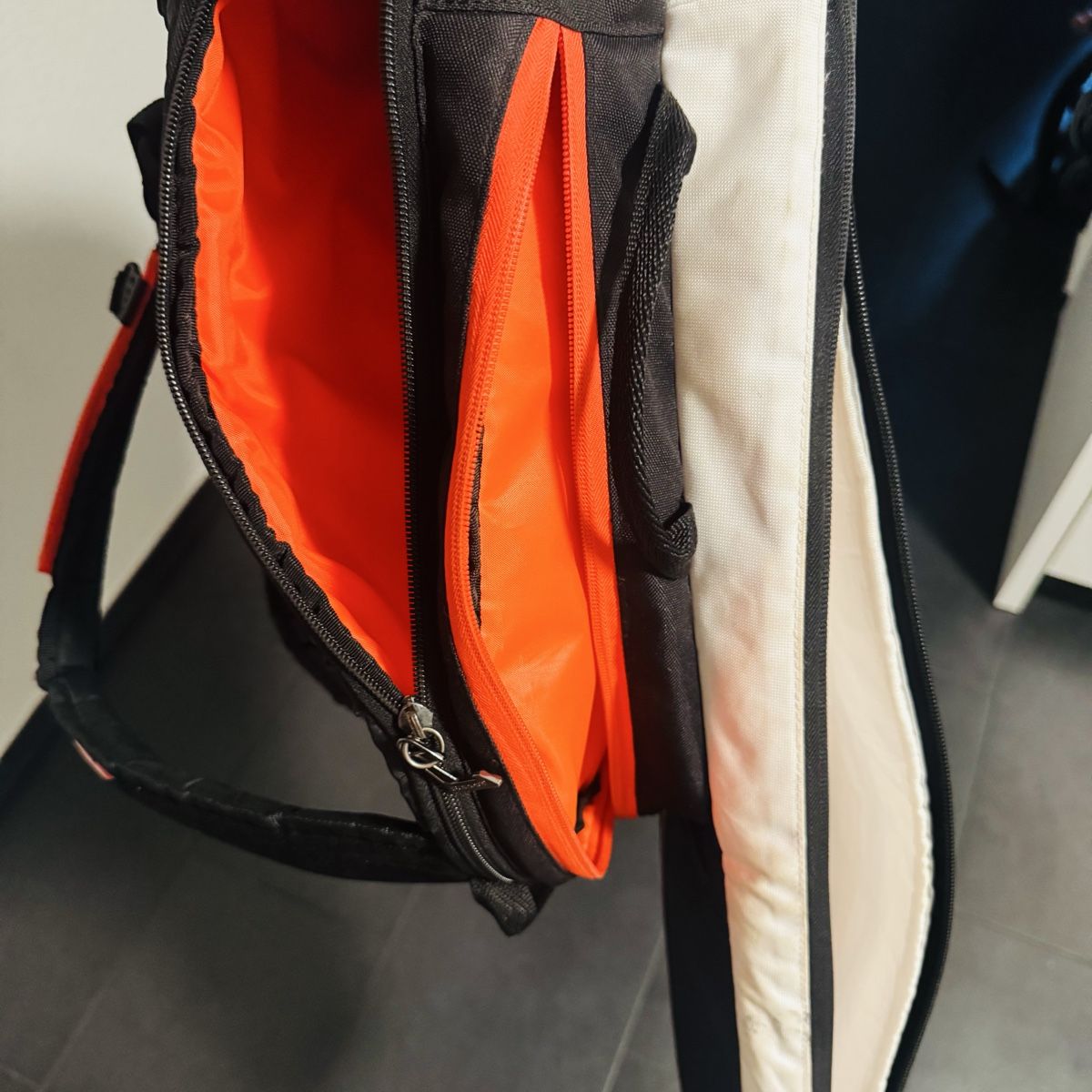 Babolat Rucksäcke: Babolat Tennisrucksack – Gebraucht aus Solothurn von Simuz 5