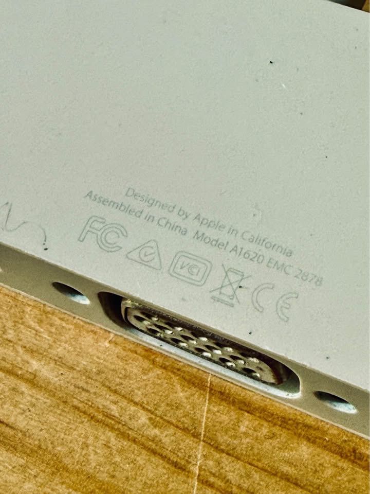 Unità & Adattatore: APPLE MJ1L2ZM/A USB-C VGA MULTIPORT ADAPTER - Adapter – Usato da Morges venduto da DigiAC 4