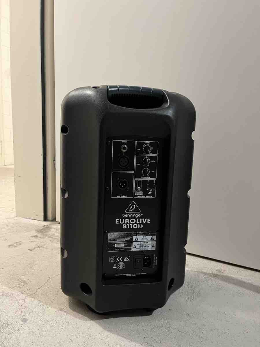 Behringer Casse acustiche: Behringer Eurolive B110D Lautsprecher – Usato da Uster venduto da phMe 1
