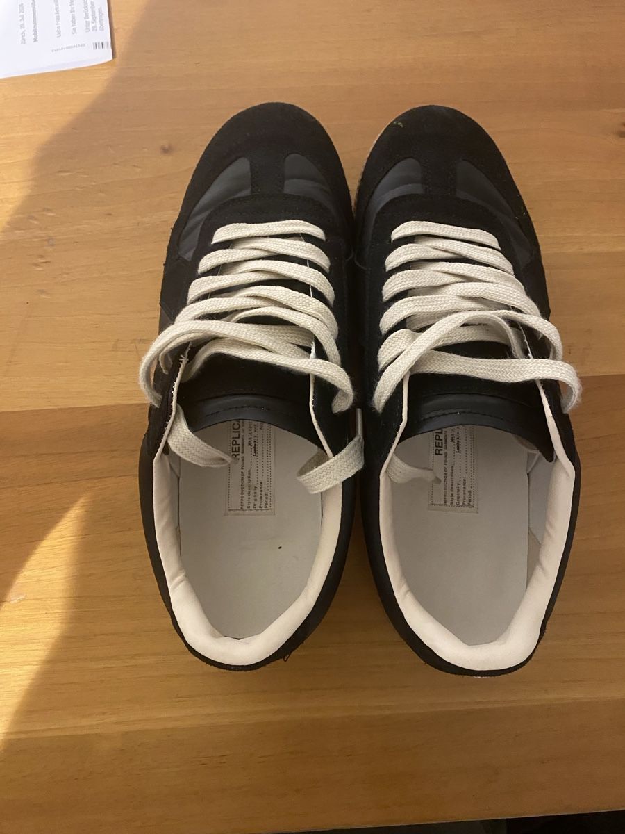 Herrenschuhe: Sneaker Schwarz/Weiss/Beige – Gebraucht aus Madetswil von Leandro_Ant