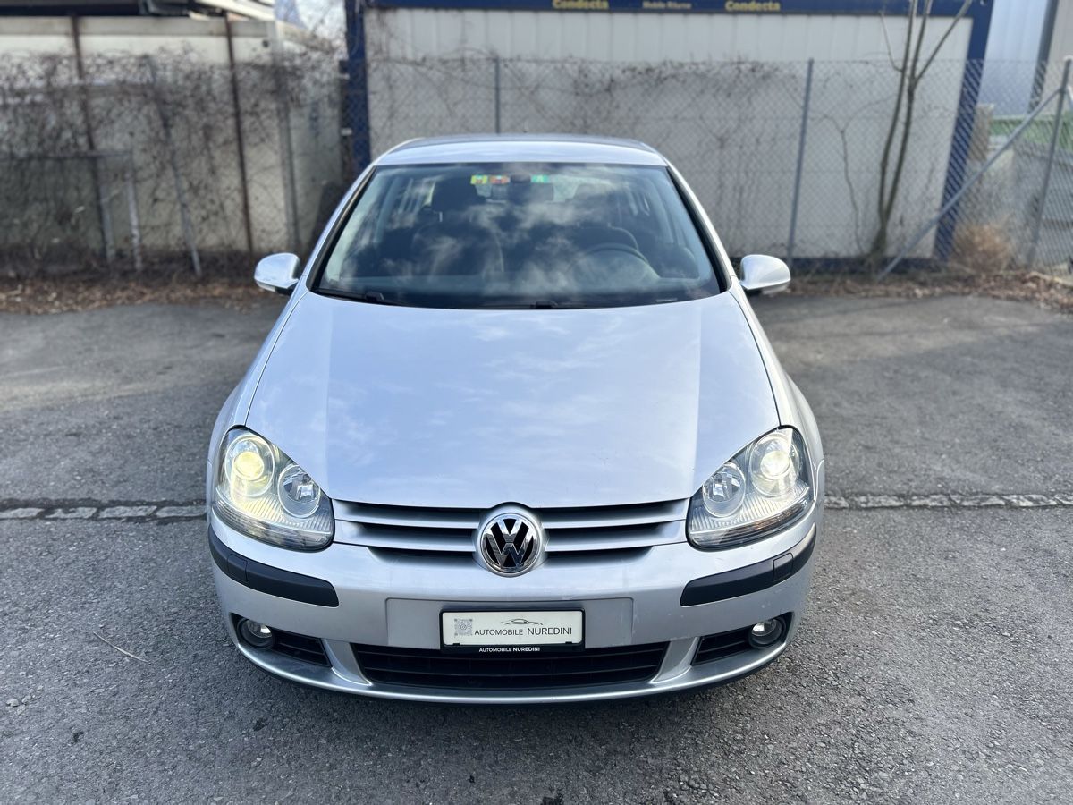 VW Automobili: VW Golf V 2.0 FSI 4-Motion – Usato da Sargans venduto da automobilen 4